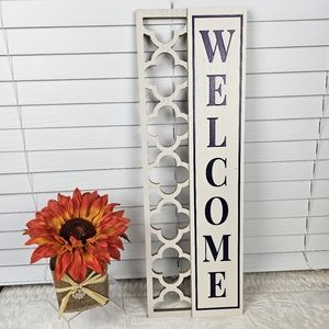 Small NWOT Welcome Sign